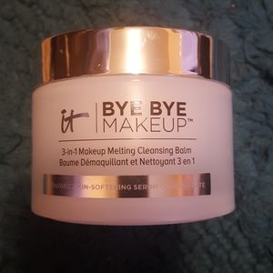 IT makeup bye bye makeup remover